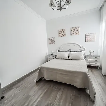 Cd-1382 Two Bedroom With Terrace アパート